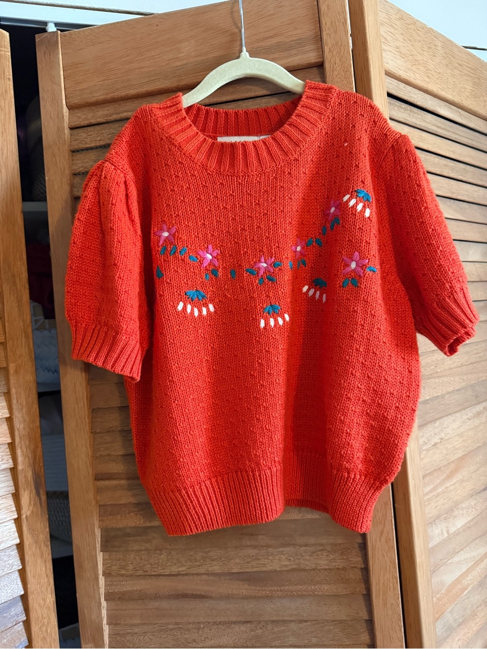 Lush Bright Orange Short-Sleeve Crew Sweater with Floral Embroidery